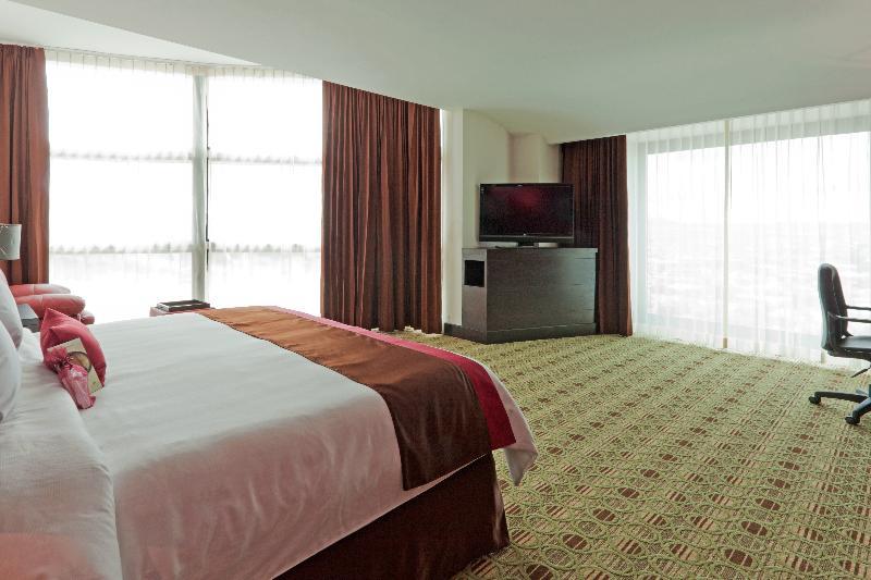 Hotel Crowne Plaza Queretaro, An Ihg 5*